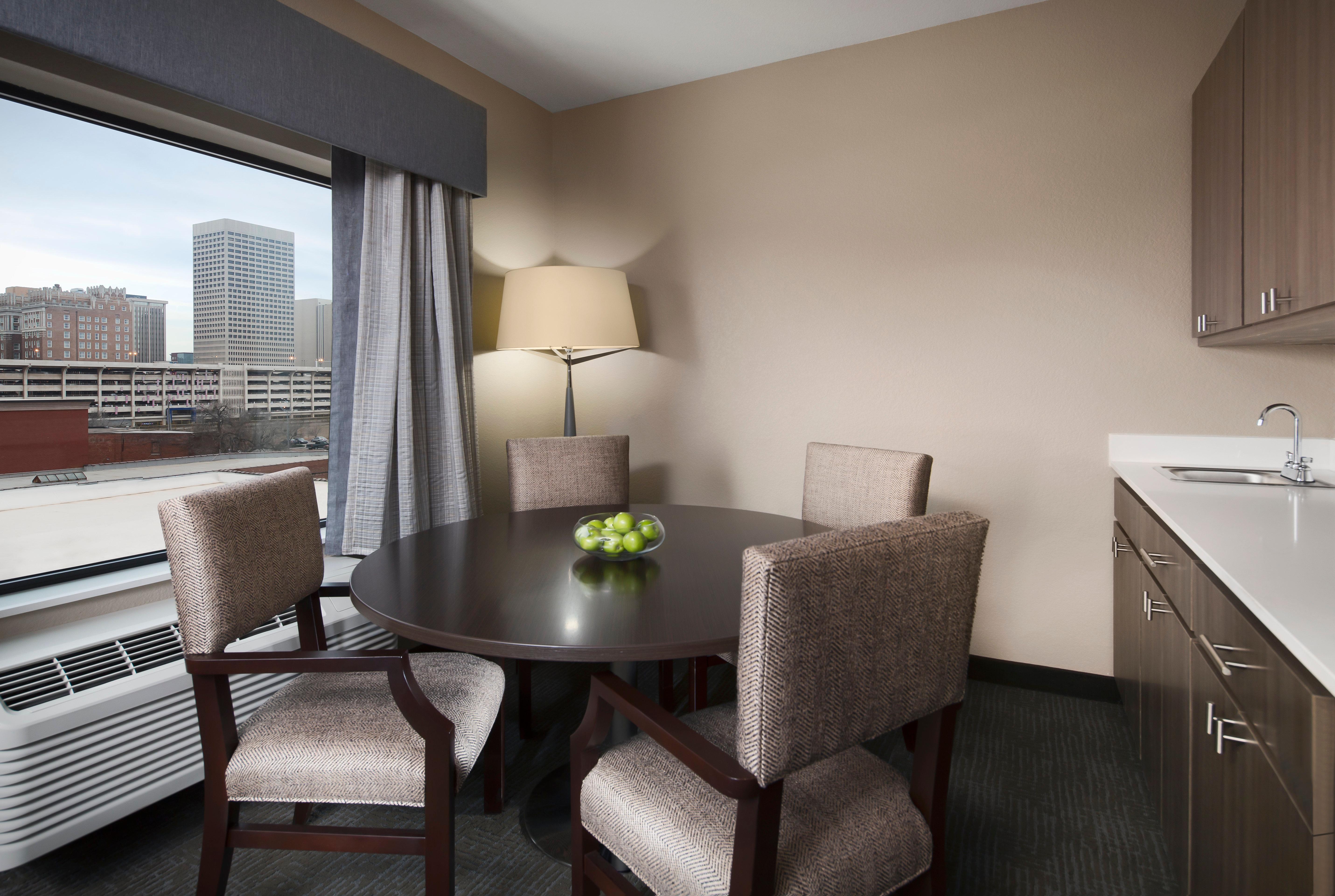 Holiday Inn Express & Suites Oklahoma City Downtown - Bricktown By Ihg Kültér fotó